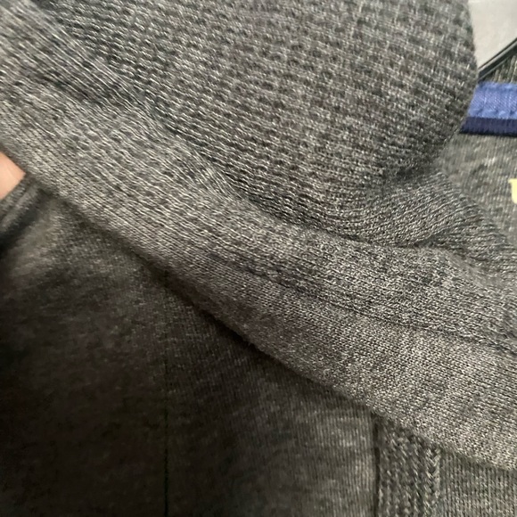 Hooded sweatshirt - Picture 4 of 4